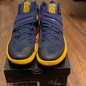 Nike Kyrie 2
